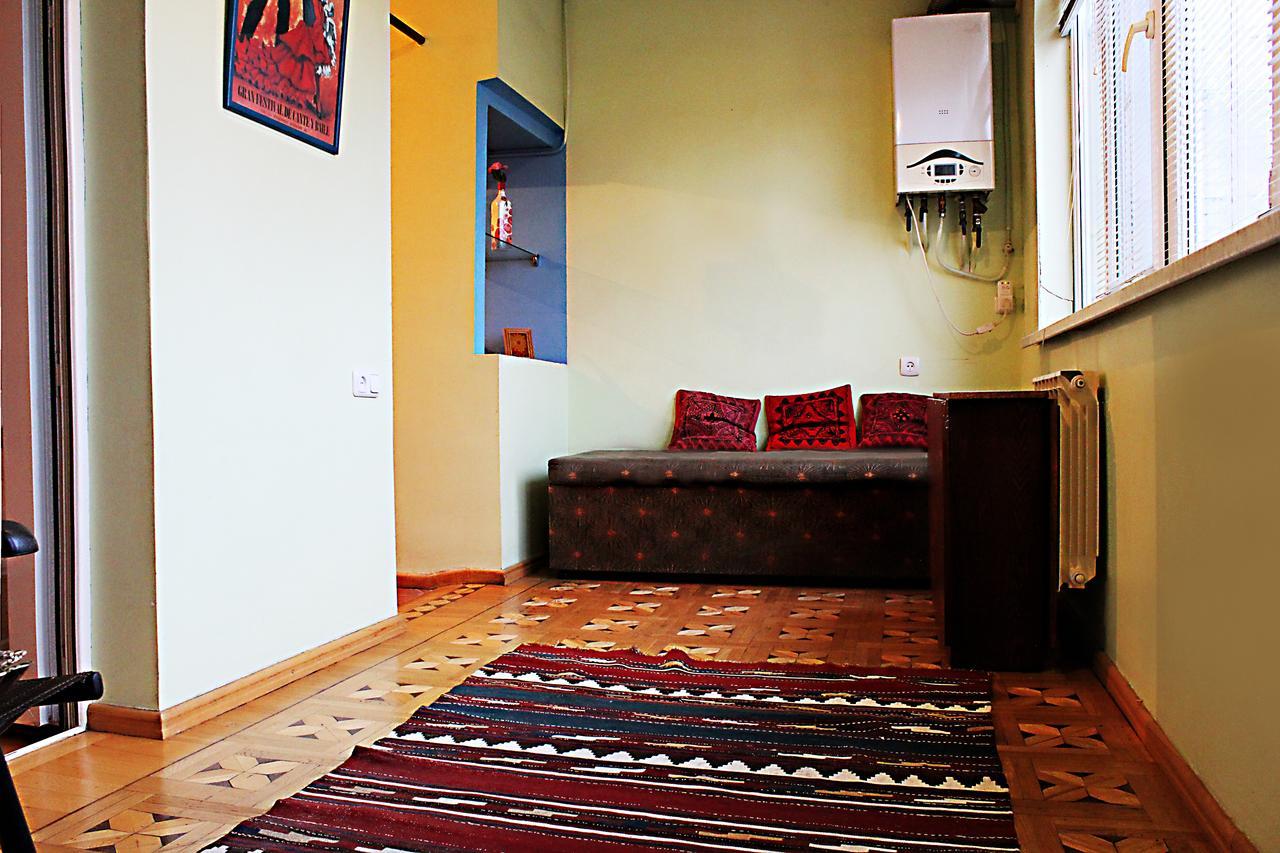 יירבאן Vivid 2 Bedroom Apt. מראה חיצוני תמונה