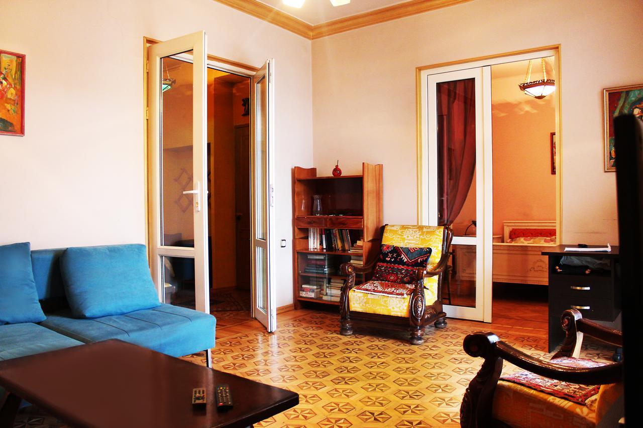 יירבאן Vivid 2 Bedroom Apt. מראה חיצוני תמונה